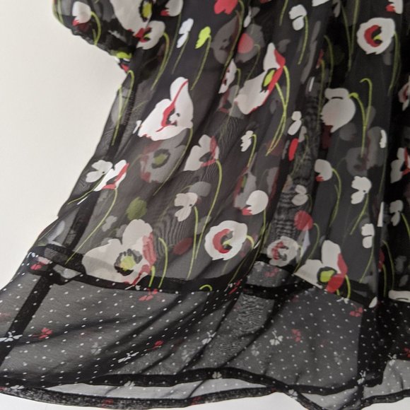 Chiffon Low Cut Flowy Floral Top/Blouse - Picture 4 of 5